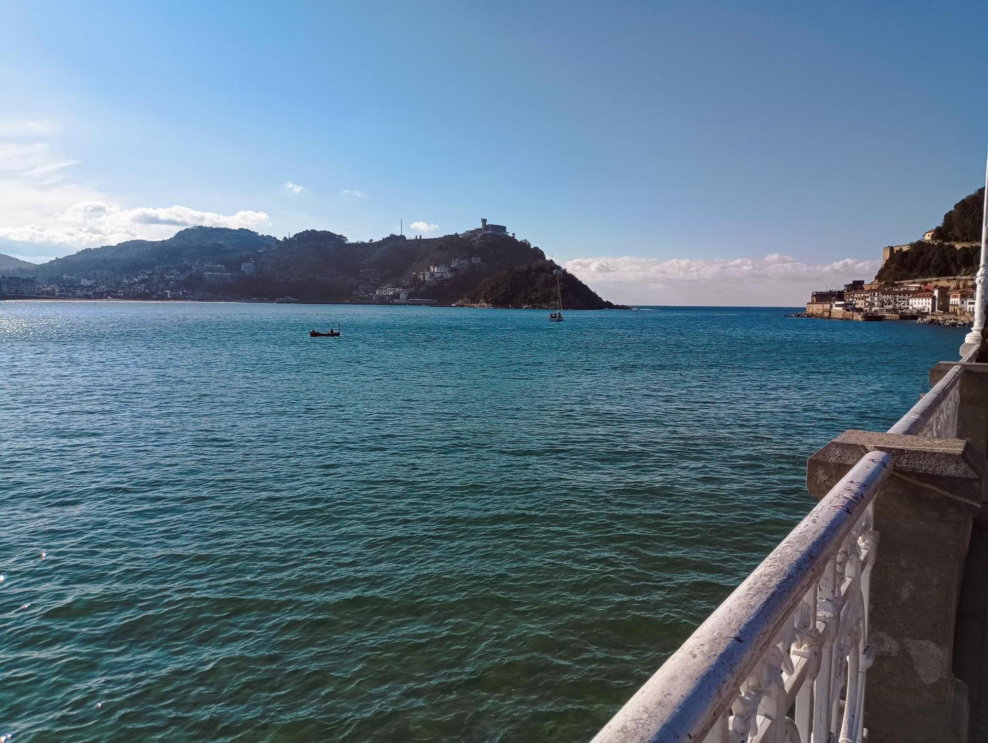 Con Vistas En El Puerto De Donostia Saint-Sébastien