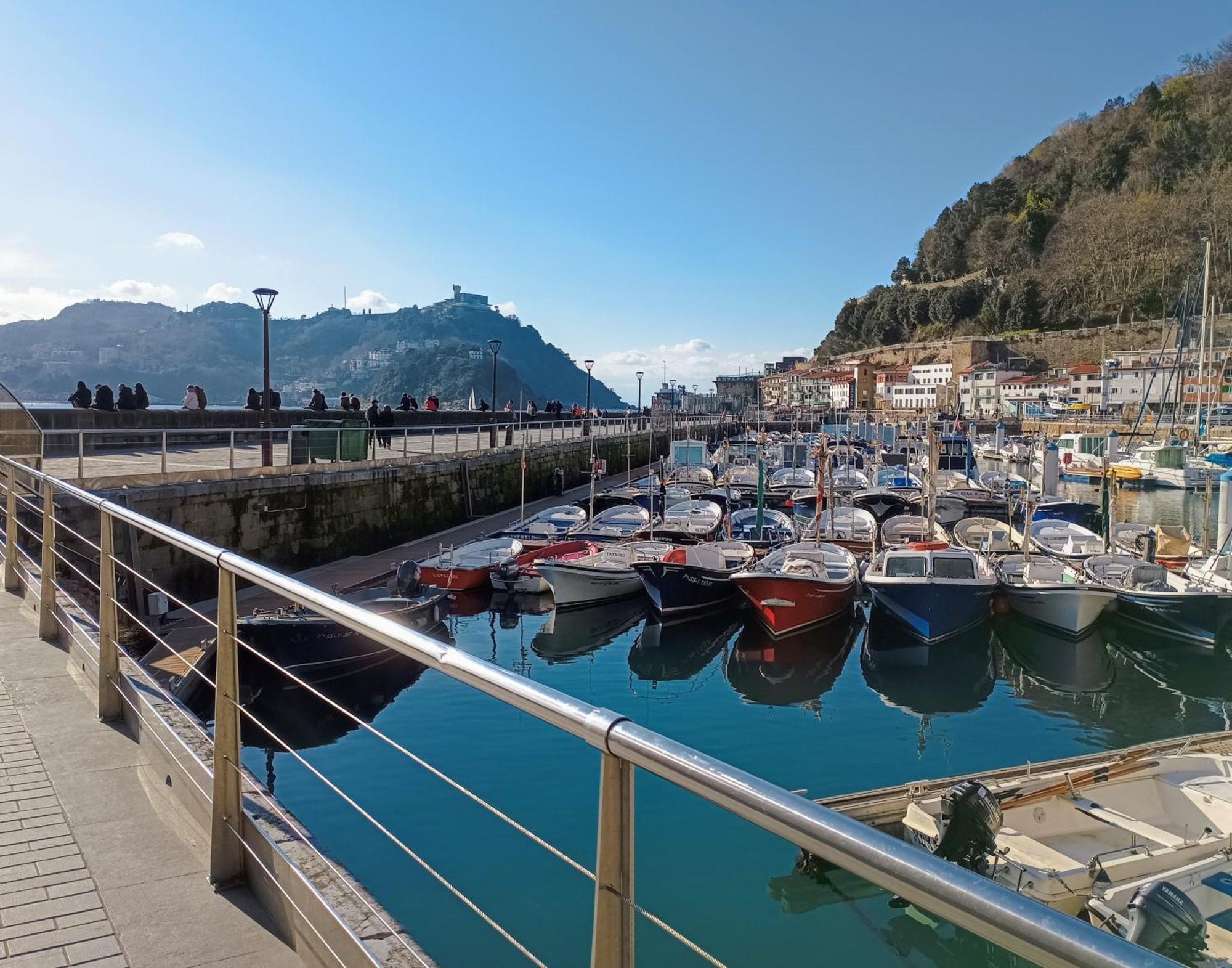 Con Vistas En El Puerto De Donostia Appartement